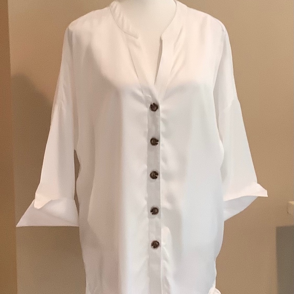 NWT Tribal ladies top
